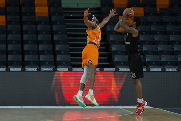 频斩获佳绩 频斩获佳绩